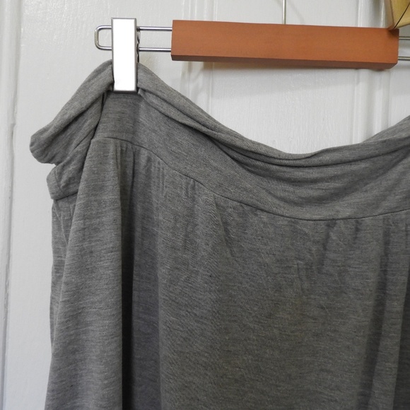 Gray Jersey GAP Skirt - XXL - Picture 2 of 3